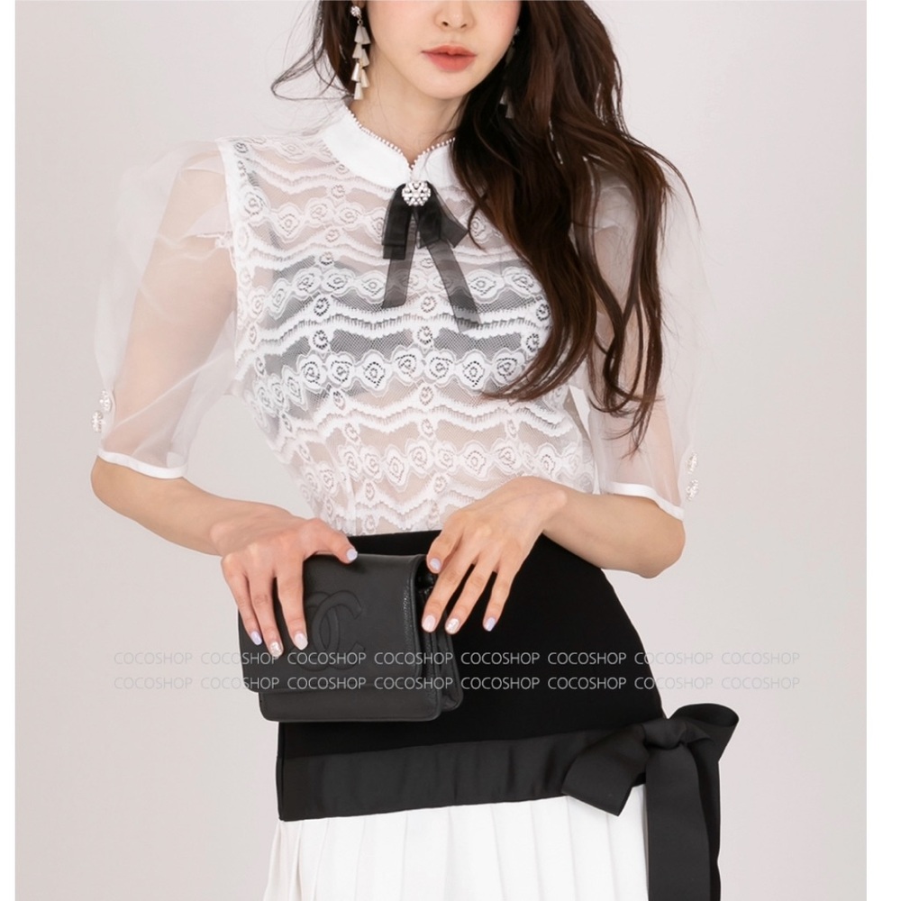 🥰😍alike Chanel Camille logo  blouse